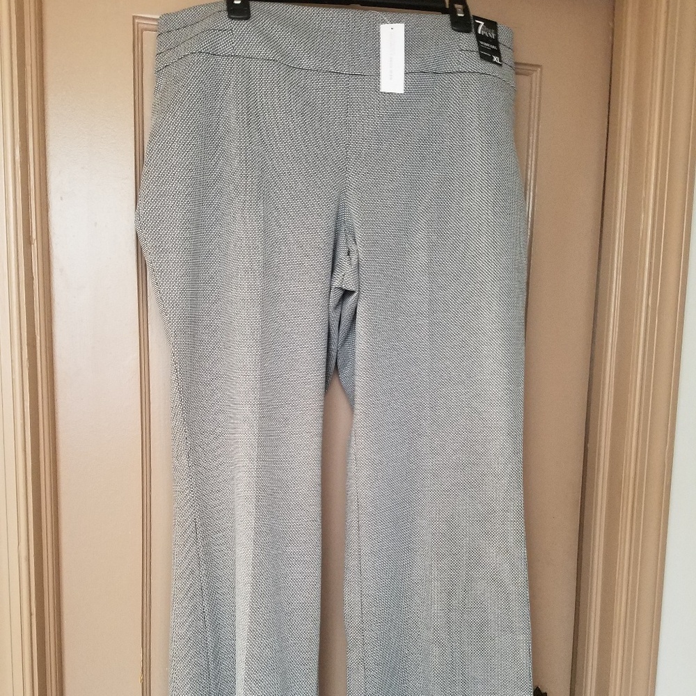 NWT NY&C XL Wide Leg Stretch Dress Pants